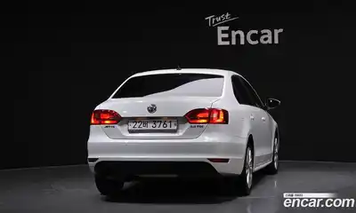 Volkswagen Jetta 2012 2.0 гидро в Москве № 210289, миниатюра 4