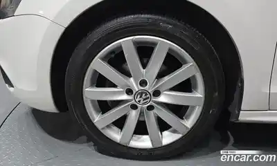 Volkswagen Jetta 2012 2.0 гидро в Москве № 210289, миниатюра 5
