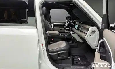 Land Rover Defender 2022 2.0 гидро в Москве № 213355, миниатюра 10