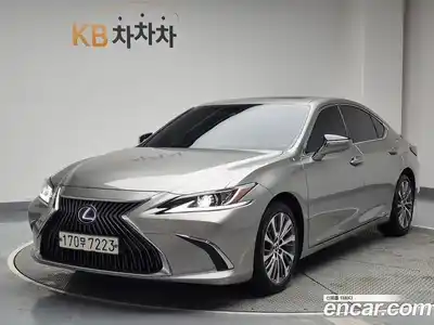 Lexus ES, 2020