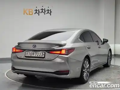 Lexus ES 2020 2.5 гидро в Москве № 214833, миниатюра 3
