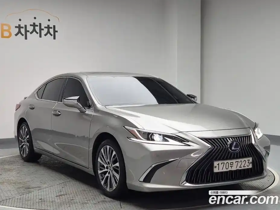 Lexus ES 2020 2.5 гидро в Москве № 214833, фото 4