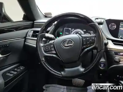 Lexus ES 2020 2.5 гидро в Москве № 214833, миниатюра 9