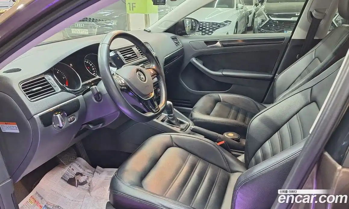 Volkswagen Jetta 2015 2.0 гидро в Москве № 214970, фото 10