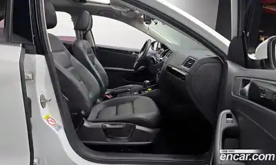 Volkswagen Jetta 2015 2.0 гидро в Москве № 214996, миниатюра 11