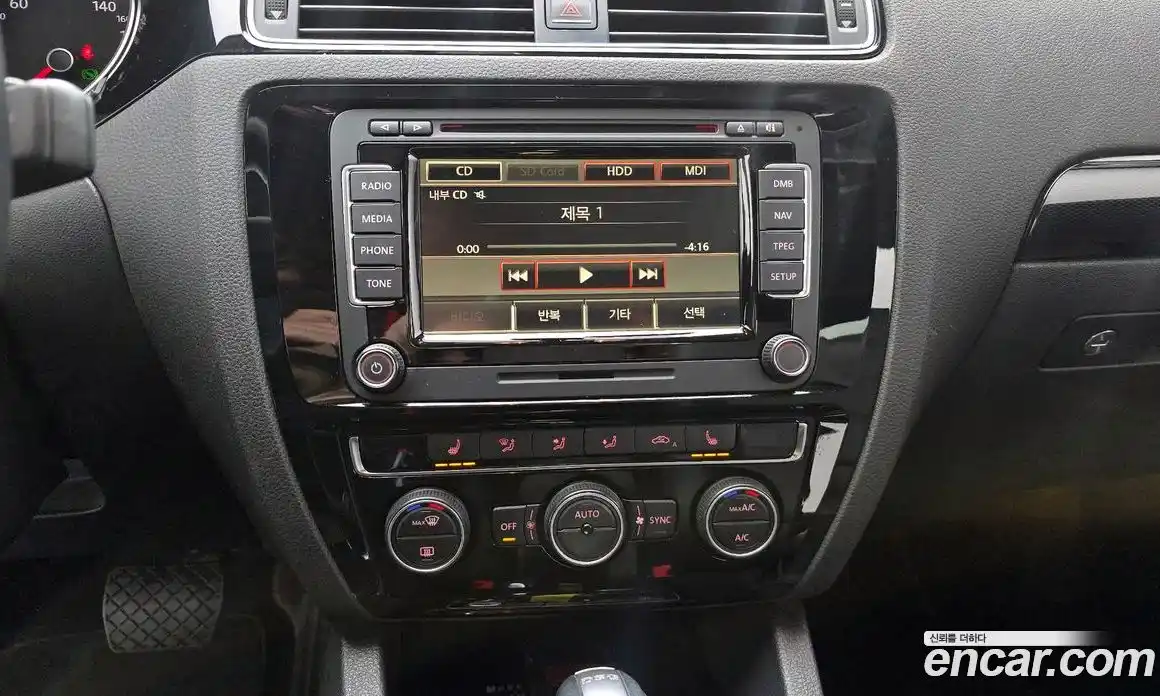 Volkswagen Jetta 2015 2.0 гидро в Москве № 214996, фото 15