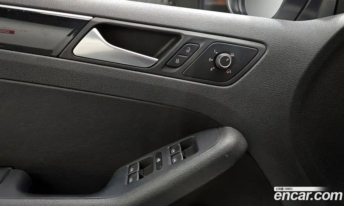Volkswagen Jetta 2015 2.0 гидро в Москве № 214996, фото 17