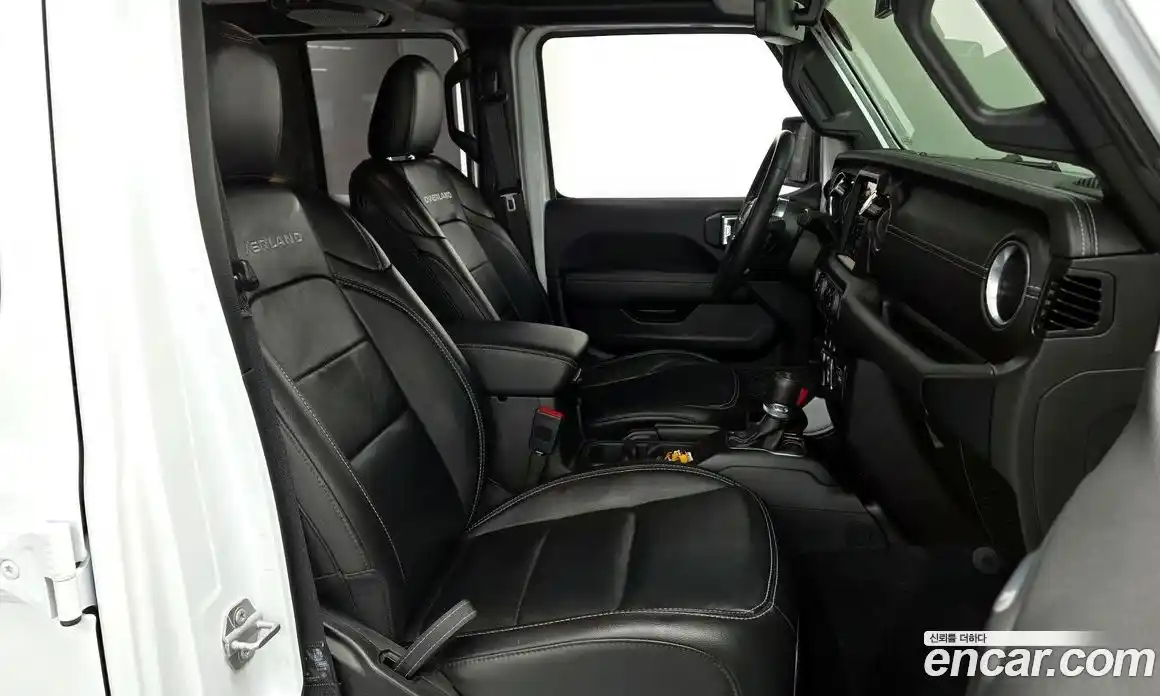 Jeep Wrangler 2023 2.0 гидро в Москве № 215477, фото 11