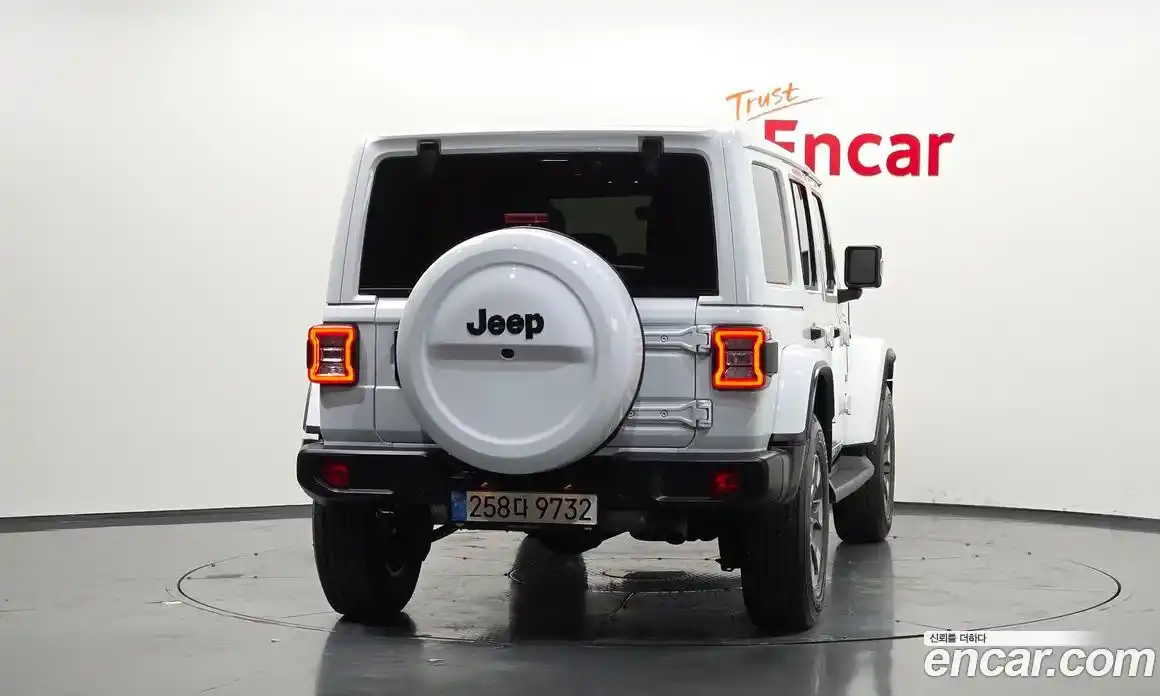 Jeep Wrangler 2023 2.0 гидро в Москве № 215477, фото 4