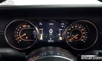 Jeep Wrangler 2023 2.0 гидро в Москве № 215477, миниатюра 8