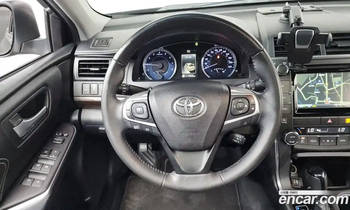 Toyota Camry 2016 2.5 гидро в Москве № 215511, фото 13