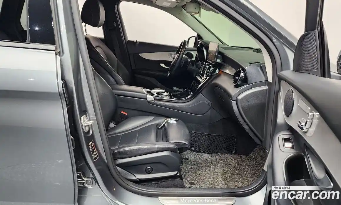 Mercedes-Benz GLC-Class 2018 2.0 гидро в Москве № 229622, фото 11
