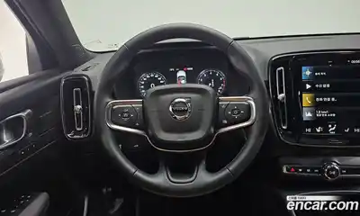 Volvo XC40 2022 2.0 гидро в Москве № 230369, миниатюра 12