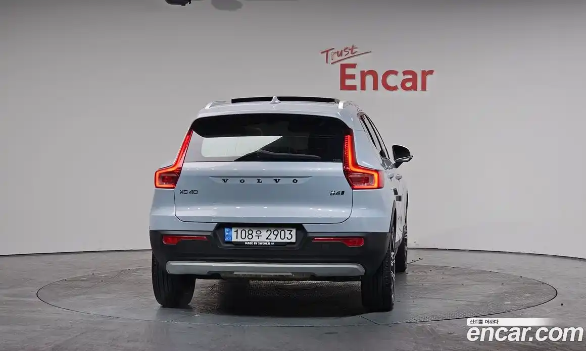 Volvo XC40 2022 2.0 гидро в Москве № 230369, фото 3