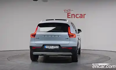 Volvo XC40 2022 2.0 гидро в Москве № 230369, миниатюра 3