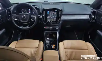 Volvo XC40 2022 2.0 гидро в Москве № 230369, миниатюра 6
