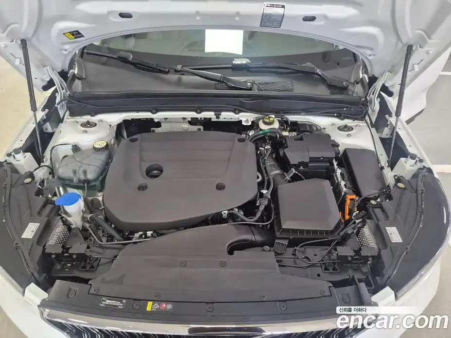 Volvo XC40 2025 2.0 гидро в Москве № 230701, фото 6