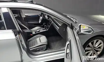 Volkswagen Arteon 2022 2.0 гидро в Москве № 232104, миниатюра 11