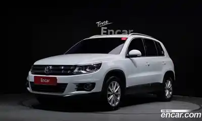 Volkswagen Tiguan, 2015