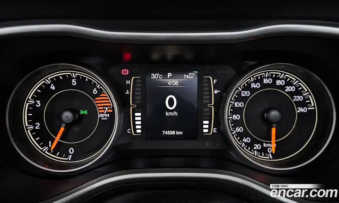 Jeep Cherokee 2017 2.4 гидро в Москве № 232467, фото 8