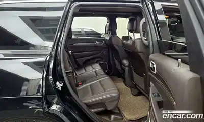 Jeep Cherokee 2018 3.0 гидро в Москве № 232670, миниатюра 12