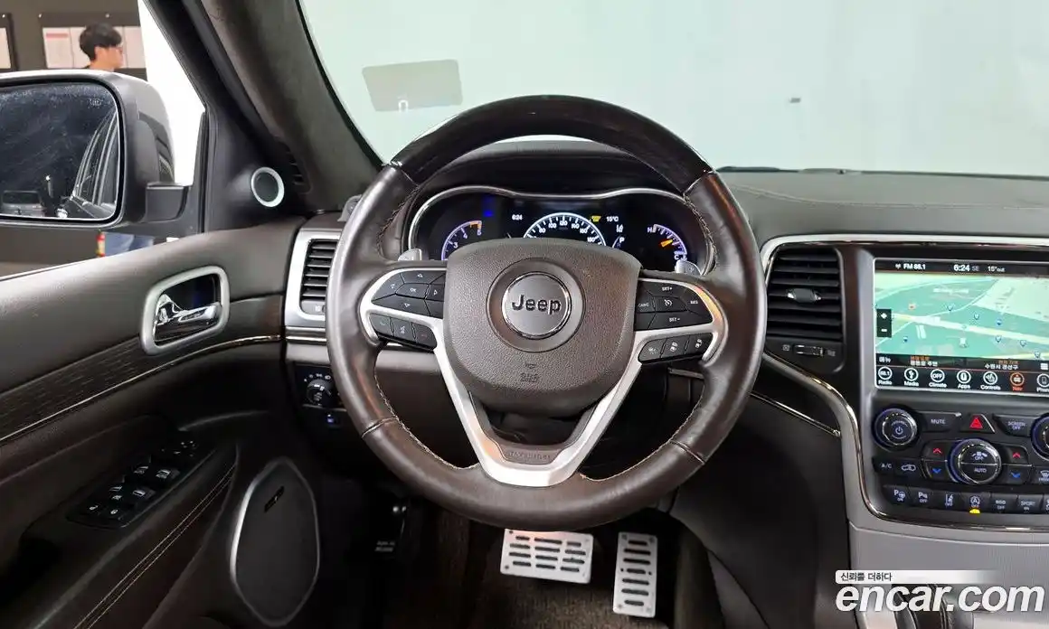 Jeep Cherokee 2018 3.0 гидро в Москве № 232670, фото 13