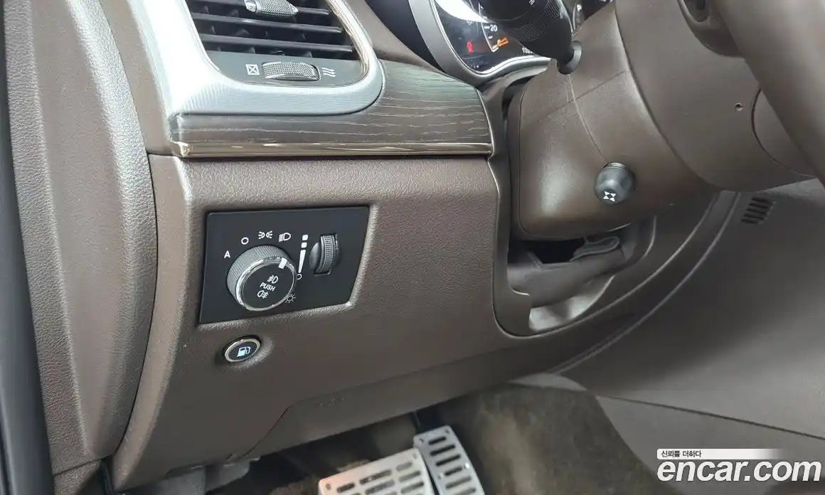 Jeep Cherokee 2018 3.0 гидро в Москве № 232670, фото 16