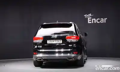 Jeep Cherokee 2018 3.0 гидро в Москве № 232670, миниатюра 4