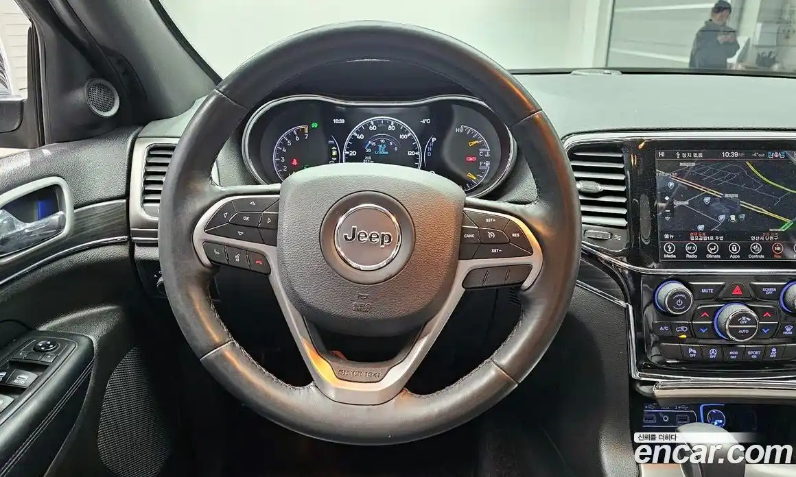 Jeep Cherokee 2019 3.6 гидро в Москве № 232724, фото 13