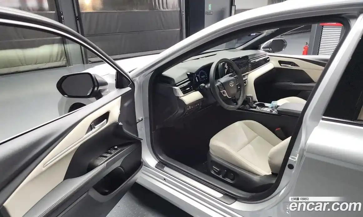 Toyota Camry 2025 2.5 гидро в Москве № 232794, фото 10
