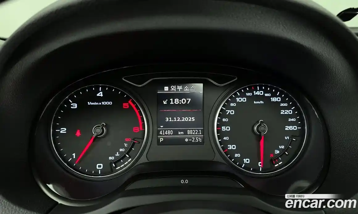 Audi A3 2015 2.0 гидро в Москве № 245491, фото 8