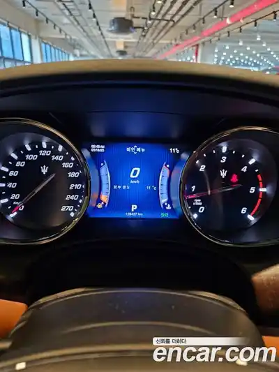 Maserati Quattroporte 2016 3.0 гидро в Москве № 256031, миниатюра 10