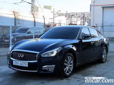 Infiniti Q70 2019 3.7 гидро в Москве № 256210, миниатюра 2