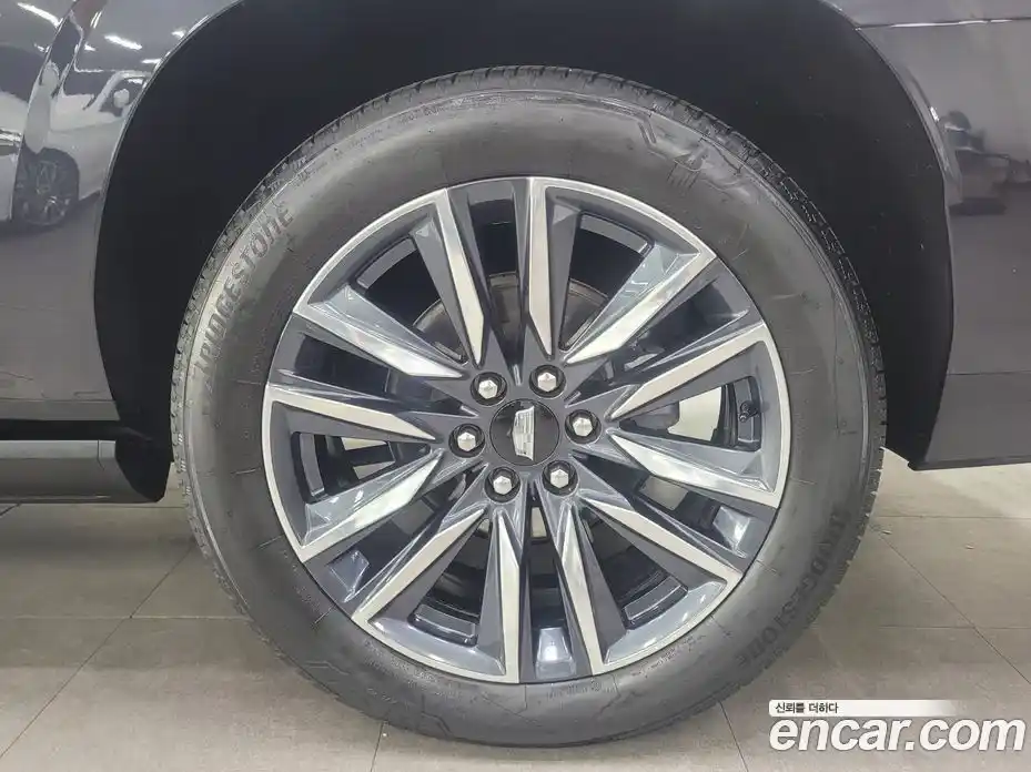 Cadillac Escalade 2022 6.2 гидро в Москве № 256534, фото 19
