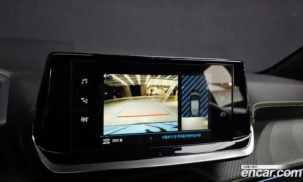 Peugeot 208 2022 0.1 гидро в Москве № 257166, фото 15