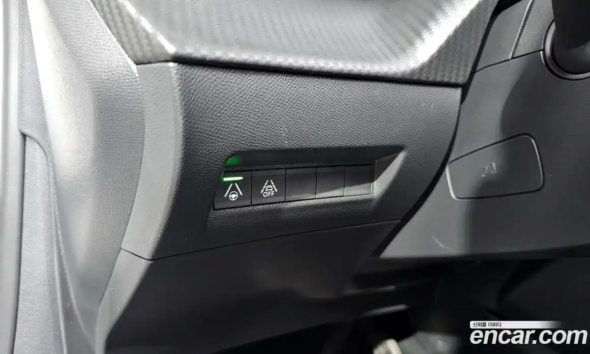 Peugeot 208 2022 0.1 гидро в Москве № 257166, фото 17