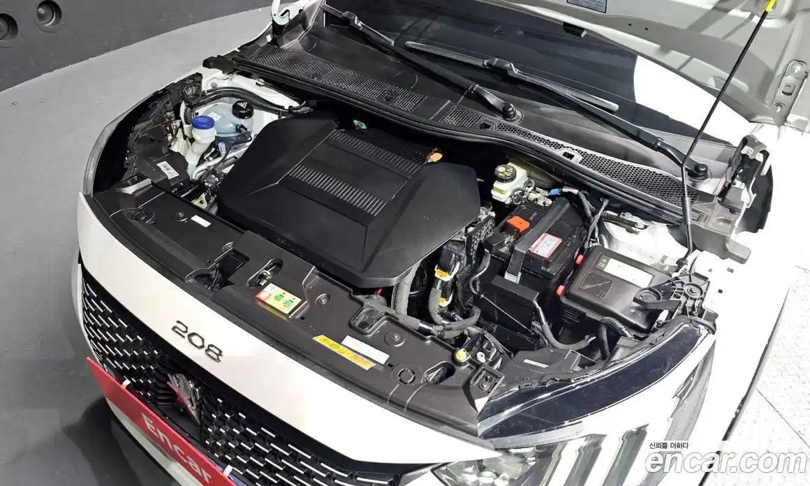 Peugeot 208 2022 0.1 гидро в Москве № 257166, фото 6