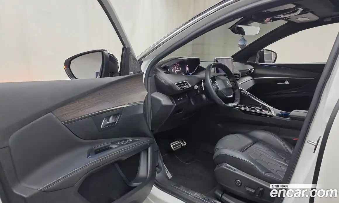 Peugeot 5008 2024 1.2 гидро в Москве № 257185, фото 10