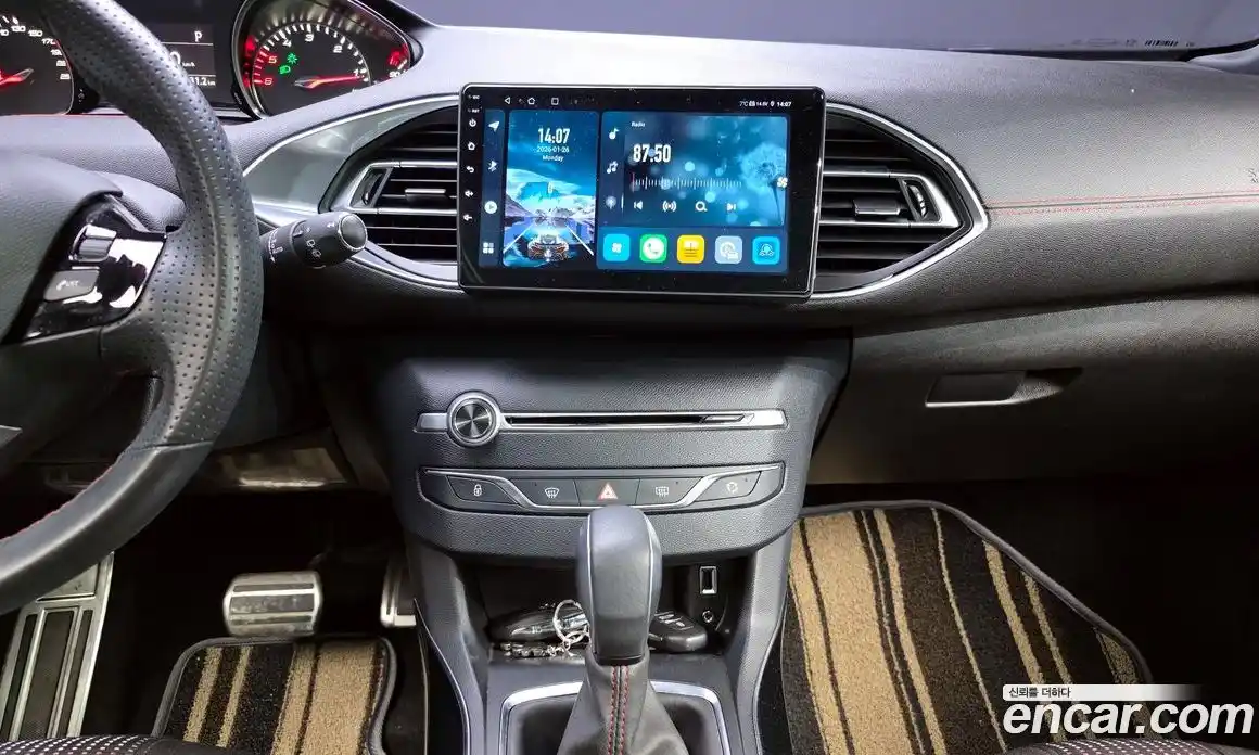 Peugeot 308 2018 1.6 гидро в Москве № 258140, фото 14