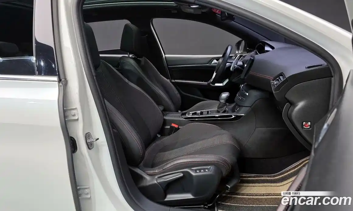 Peugeot 308 2018 1.6 гидро в Москве № 258140, фото 10