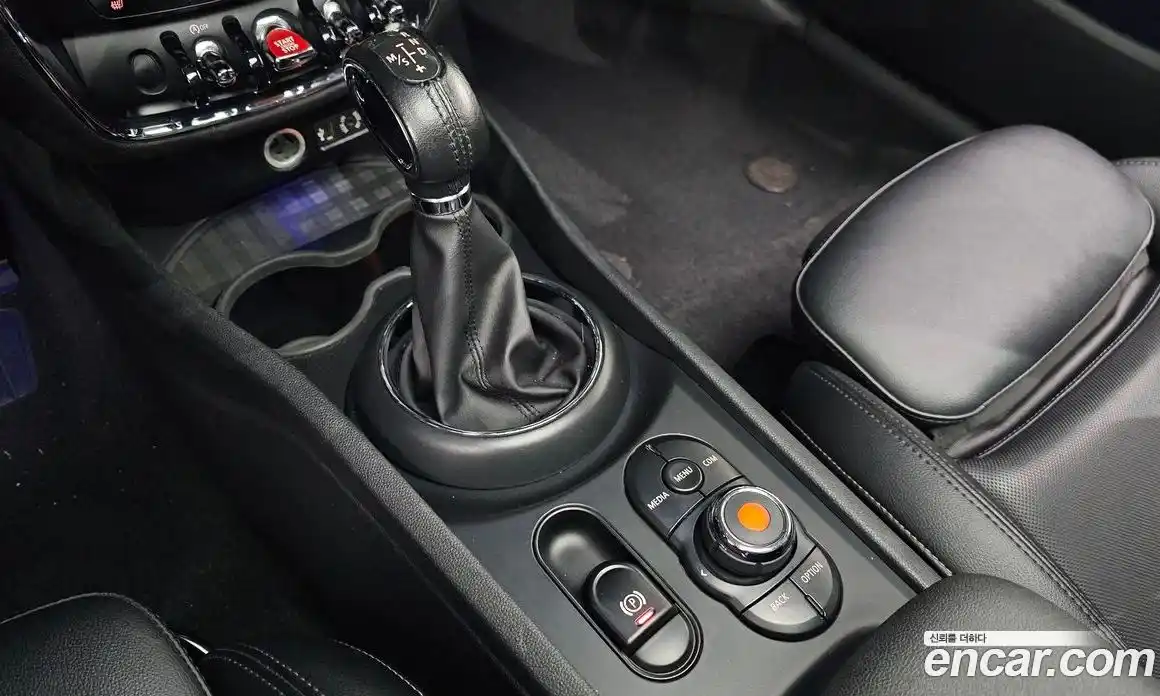 Mini Clubman 2018 1.5 гидро в Москве № 271954, фото 9