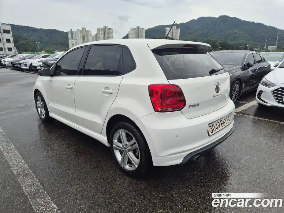 Volkswagen Polo 2014 1.6 гидро в Москве № 277519, фото 6