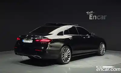Mercedes-Benz E-Class 2022 2.0 гидро, миниатюра 2