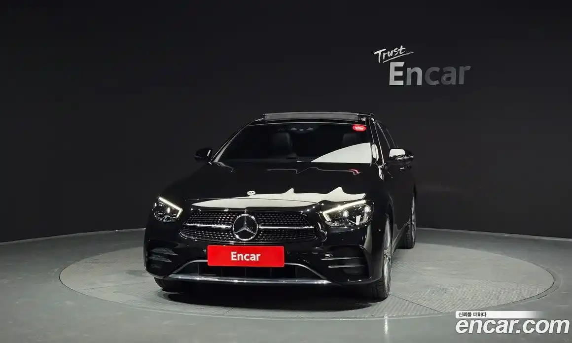Mercedes-Benz E-Class 2022 2.0 гидро, фото 3