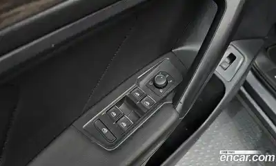 Volkswagen Tiguan 2024 2.0 гидро в Москве № 317769, миниатюра 12