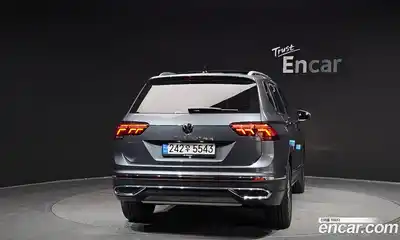 Volkswagen Tiguan 2024 2.0 гидро в Москве № 317769, миниатюра 4
