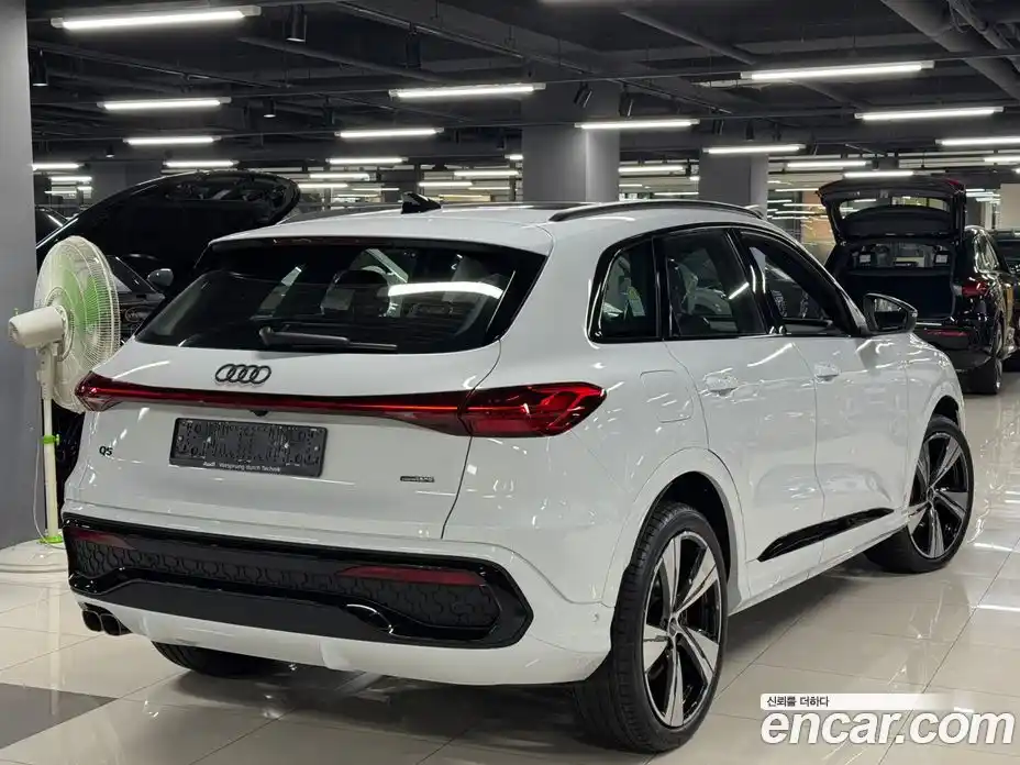 Audi Q5 2025 2.0 гидро в Москве № 325842, фото 3