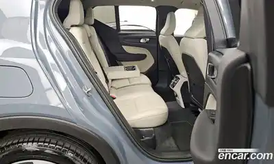 Volvo XC40 2022 2.0 гидро в Москве № 326028, миниатюра 12