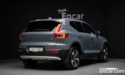 Volvo XC40 2022 2.0 гидро в Москве № 326028, миниатюра 2