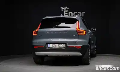 Volvo XC40 2022 2.0 гидро в Москве № 326028, миниатюра 4